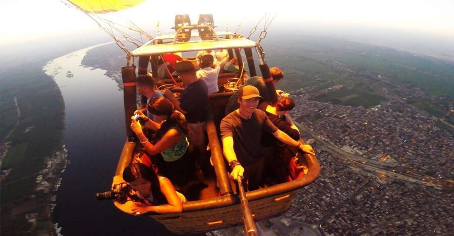 Luxor: Amazing Sunrise Hot Air Balloon Ride - The predawn start and crossing of the Nile
