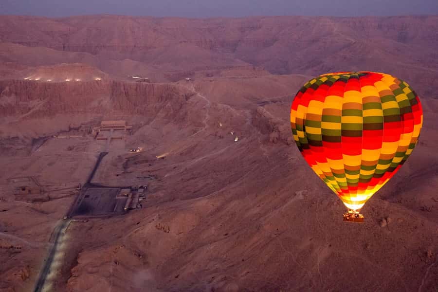 Luxor: Hot Air Balloon Ride Over Temple of Hatshepsut - Landing in a field is part of the deal