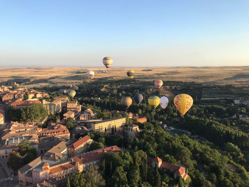 Madrid: Balloon Ride with Transfer Option from Madrid City - The pilot, the language, and the mood