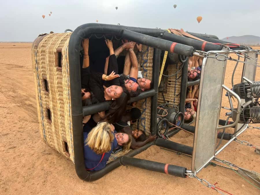 Marrakech: Hot Air Balloon Flight with Breakfast - What the flight feels like from the basket