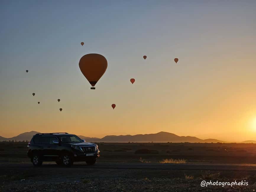 Marrakech: hot-air balloon flight with view of the Atlas Mountains and Berber breakfast - Tea, pastries, and the balloon taking shape