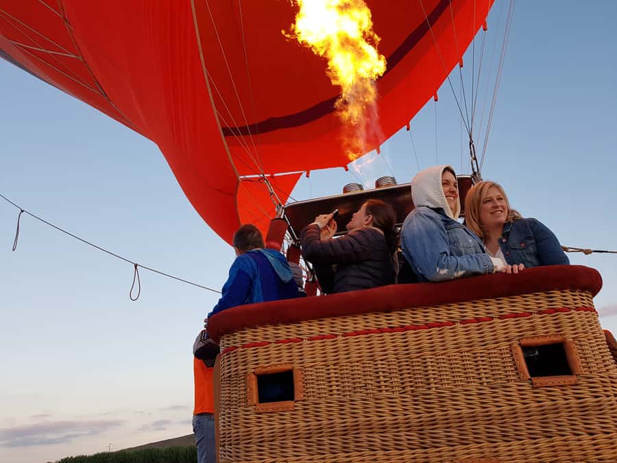 Marrakech: Hot Air Balloon Ride with Traditional Breakfast - Sunrise above the Atlas Mountains