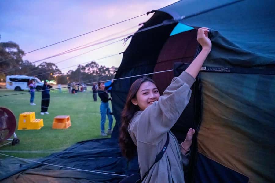Melbourne: Balloon Flight at Sunrise - Helping the crew inflate the balloon