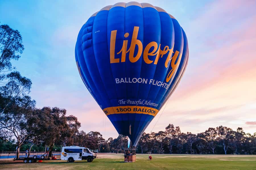 Melbourne: Balloon Flight at Sunrise - Before dawn at The Hotel Windsor