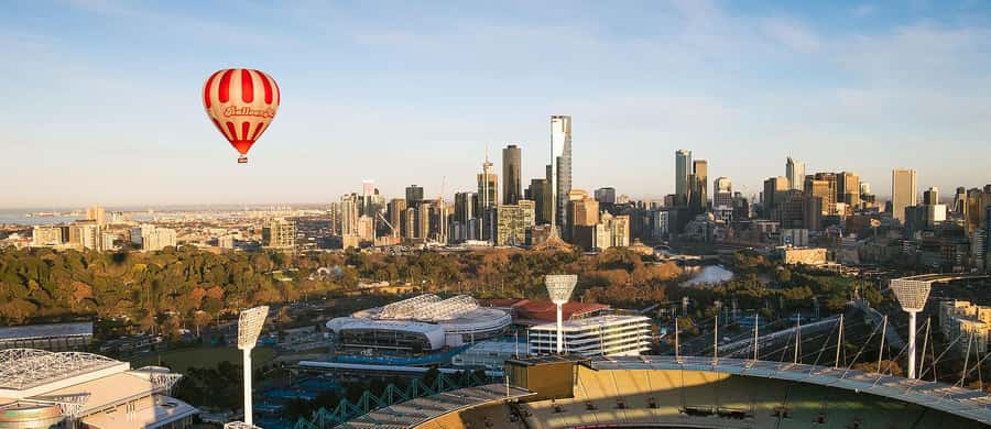 Melbourne Premium Balloon Flight 5-Star Champagne Breakfast - Key details at a glance