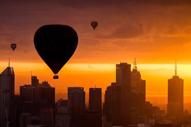 Melbourne sunrise balloon flight & champagne breakfast - Weather, cancellation, and the practical risks