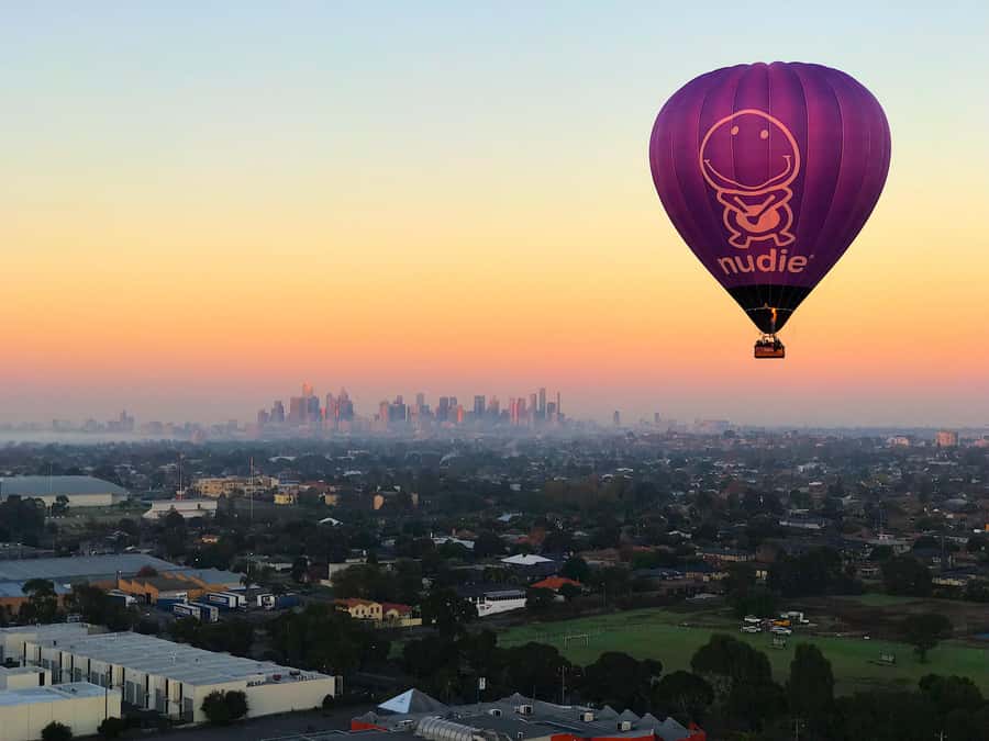 Melbourne: Sunrise Hot Air Balloon Experience with Breakfast - Why this Melbourne balloon flight is different