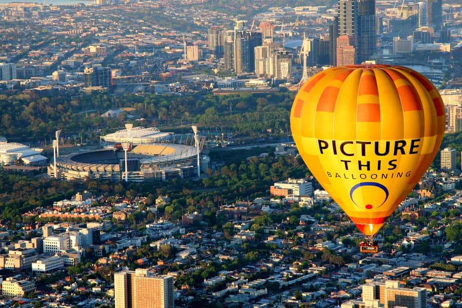 Melbourne: Sunrise Hot Air Balloon Experience with Breakfast - Is $395 good value?