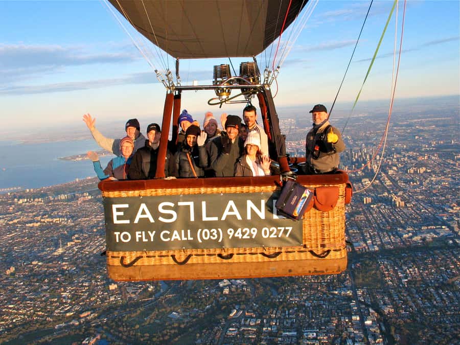 Melbourne: Sunrise Hot Air Balloon Experience - Meeting at the Sofitel and reaching the launch site