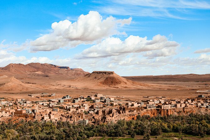 Morocco 8-Night Tour: Chefchaouen, Desert & Hot Air Balloon - Day 3: Fez, with a quick look at its famous crafts