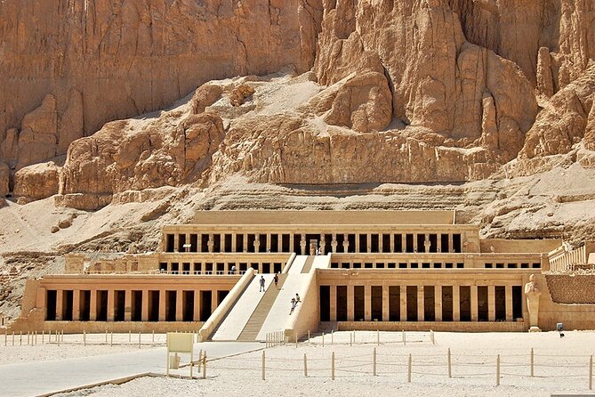 Nile cruise- Aswan to Luxor with Abu Simbel and Hot air balloon - Who should book this Nile cruise?