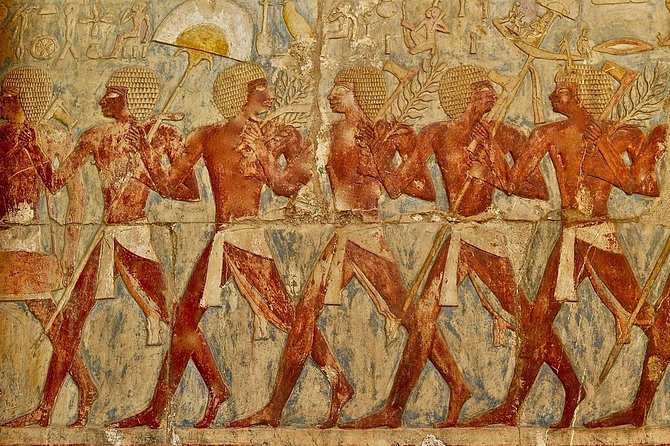 Package deal Hot Air Balloon Ride & Full Day Luxor Tour w/Guide Lunch - Karnak, the Amun complex, and its huge scale