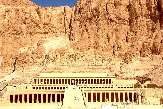 Package deal Hot Air Balloon Ride & Full Day Luxor Tour w/Guide Lunch - What the $140 price really buys you
