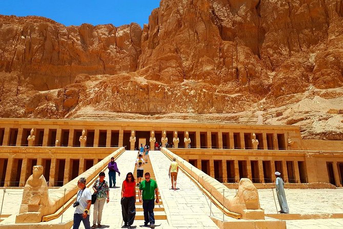 Package deal Hot Air Balloon Ride & Full Day Luxor Tour w/Guide Lunch - The pace, heat, and practical tradeoffs