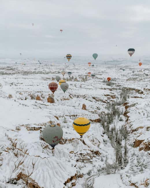 Pamukkale/Cappadocia: Hot Air Balloon Flight /Hotel Transfer - Watching the balloon inflate before takeoff