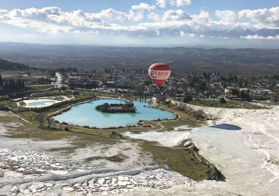 Pamukkale: Hot Air Balloon Flight with Flight Certificate - Watching the balloon inflate before takeoff