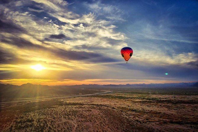 Phoenix Morning Hot Air Balloon Ride with Bubbly + Breakfast - Pilots, stories, and the sense of safety