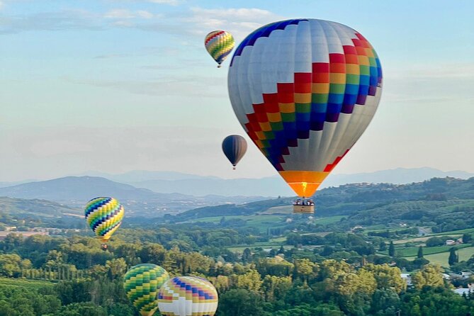 Private Hot Air Balloon ride in Tuscany countryside from Chianti - One hour above vineyards, woods, and olive groves