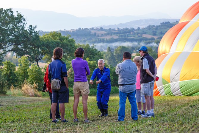 Professional hot air balloon rides at Assisi, Trasimeno in Umbria - Breakfast and Sagrantino at Cantina Dionigi