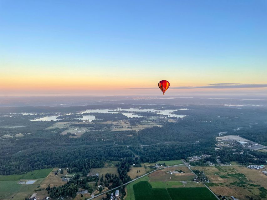 Seattle: Mt. Rainier Sunset Balloon Ride with Champagne - The setting: open country south of Seattle