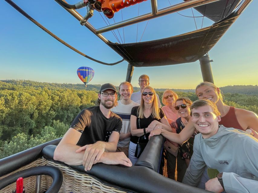 Seattle: Mt. Rainier Sunset Balloon Ride with Champagne - The crew and the feel of the flight