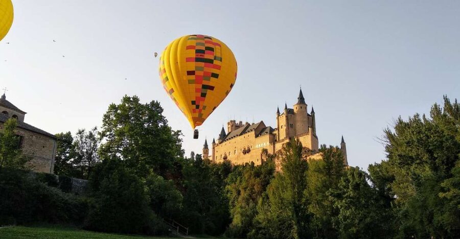 Segovia: Balloon Ride with Transfer Option from Madrid - Who will enjoy this flight most