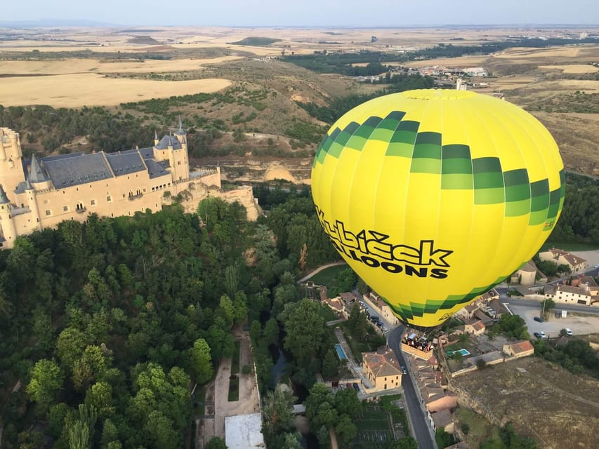 Segovia: Hot Air Balloon Flight with Picnic and Cava - Key points to know before booking