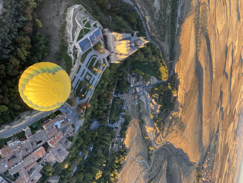 Segovia: Hot Air Balloon Flight with Picnic and Cava - The safety briefing and transfer to the field