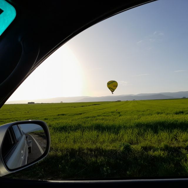 Segovia: Hot Air Balloon Flight with Picnic and Cava - The early meeting at EoloFLY