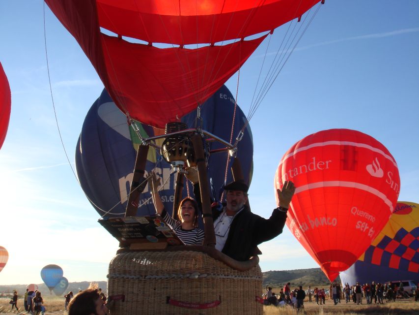 Segovia: Private Balloon Ride for 2 with Cava and Breakfast - Practical clothing and preparation tips