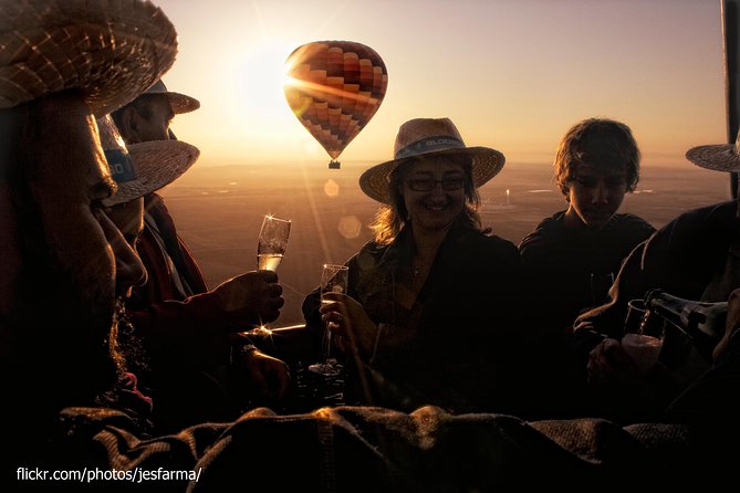 Seville Hot-Air Balloon Ride with Breakfast, Cava & Hotel Pick up - The early pickup sets the pace