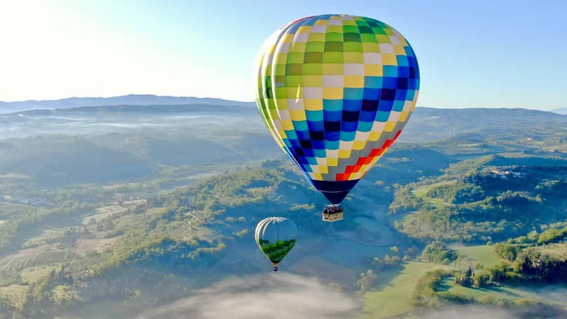 Siena: Balloon Flight Over Tuscany with a Glass of Wine - A quiet way to see the Tuscan countryside