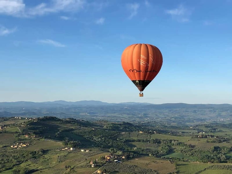 Siena: Balloon Flight Over Tuscany with a Glass of Wine - Practical booking advice for a smoother morning