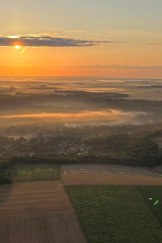 South of Paris: hot air balloon flight - The landing, toast, and return