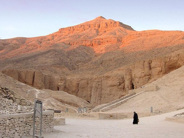 Sunrise Ballooning Luxor with Transfers Included - Why Luxor looks best before breakfast
