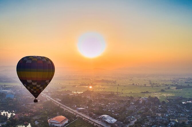 Sunrise Hot Air Balloon Adventure in Chiang Mai - Tips for making the morning easier