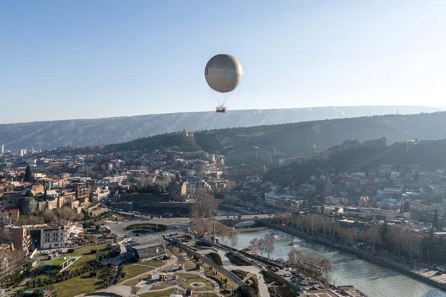 Tbilisi: Air Balloon Skip The Line Ticket - Finding the balloon at Rike Park