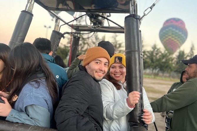 Teotihuacan balloon flight with cave breakfast and CDMX pickup - Choosing a clay or cocoa workshop