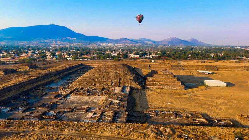 Teotihuacan: Hot Air Balloon Ride with Breakfast & Transport - Should you book the Teotihuacan balloon ride?