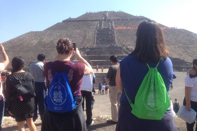Teotihuacan Hot Air Balloon Ride with Optional Bike or Walking Tour - Guides can make the long day worthwhile