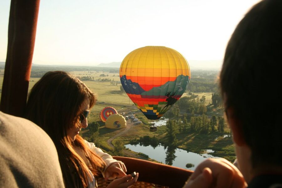 Teton Village: Grand Tetons Sunrise Hot Air Balloon Tour - Who should book this balloon ride?