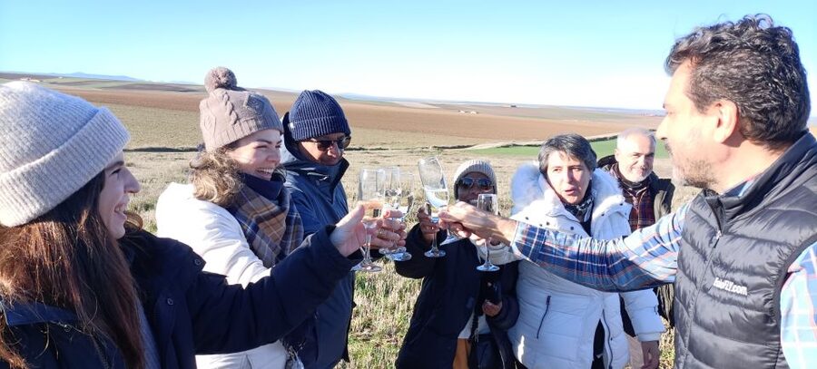 Toledo: Hot Air Balloon Ride with Spanish Breakfast - One hour above Toledo