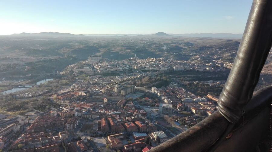 Toledo: Hot Air Balloon Ride with Spanish Breakfast - Landing, Spanish tasting, and the cava toast