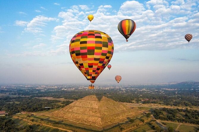 Unforgettable Balloon Flight + Tour of Teotihuacan - Breakfast in a cave near San Martín de las Pirámides