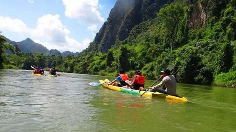 Vang Vieng: Hot Air Balloon,Kayak,Zipline,Blue lagoon1 Tour - The balloon flight: Vang Vieng from above