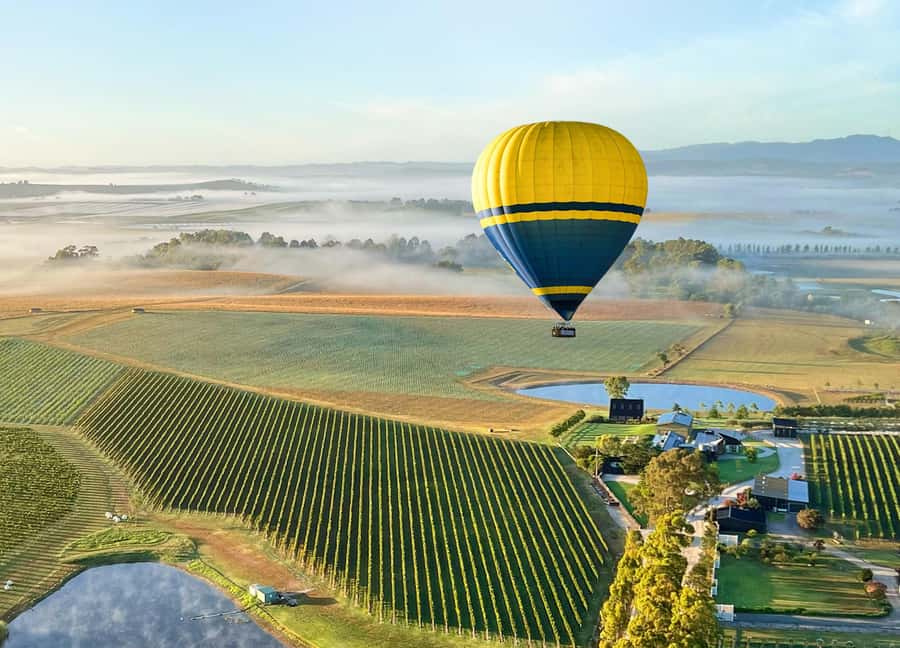 Yarra Valley: Hot Air Balloon with Breakfast & CBD Transfers - Key points to know before booking
