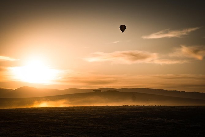 Yarra Valley sunrise balloon flight & champagne breakfast - Key points to know before booking